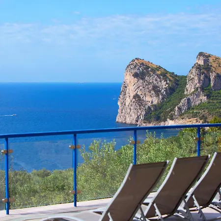 Amore - The Phoenix Holiday home